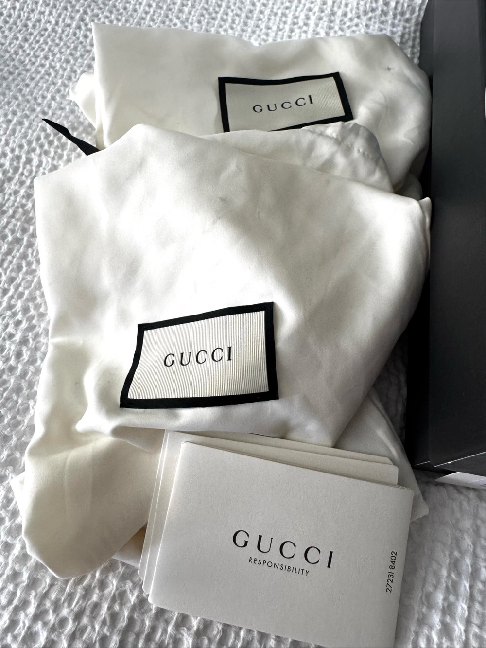 Authentic Gucci White Sneakers with Box Dust Bags and Cards - Picture 3 of 8